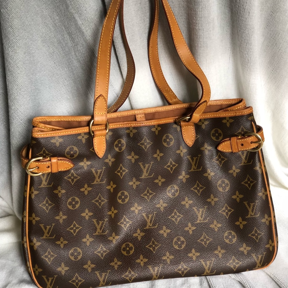 SOLD Louis Vuitton horizontal batignoles